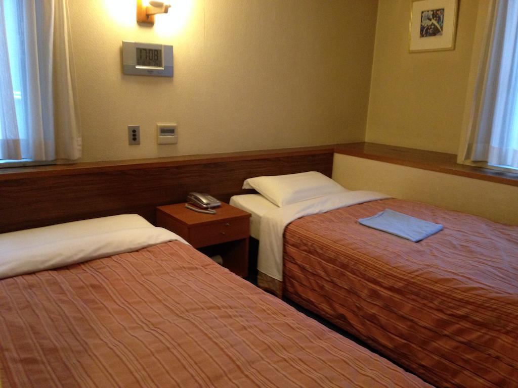 Tourist Hotel Tokyo Exterior photo